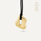 Der skulpturale Anhänger Schwarz